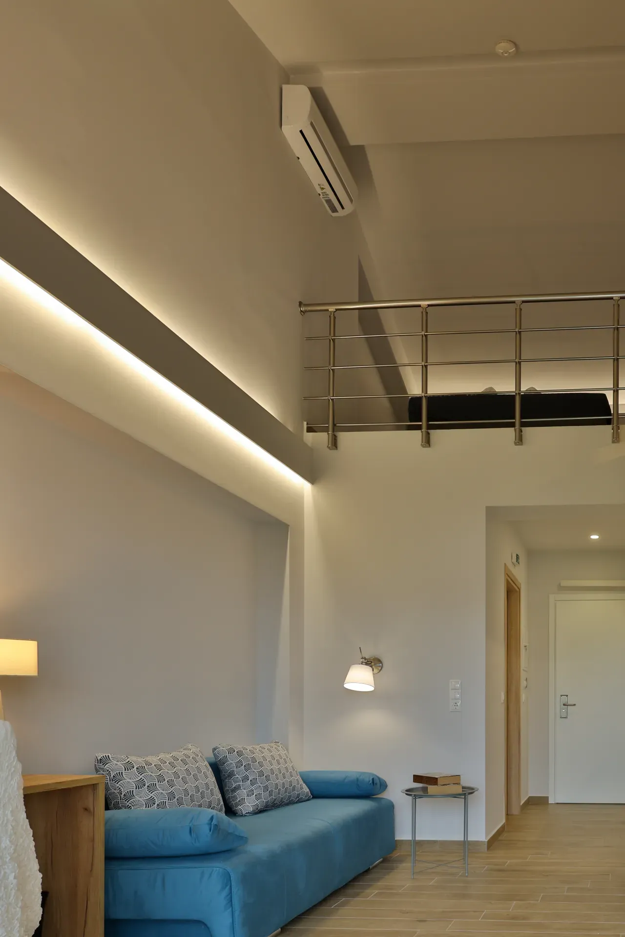 Suite with sofa and mezzanine