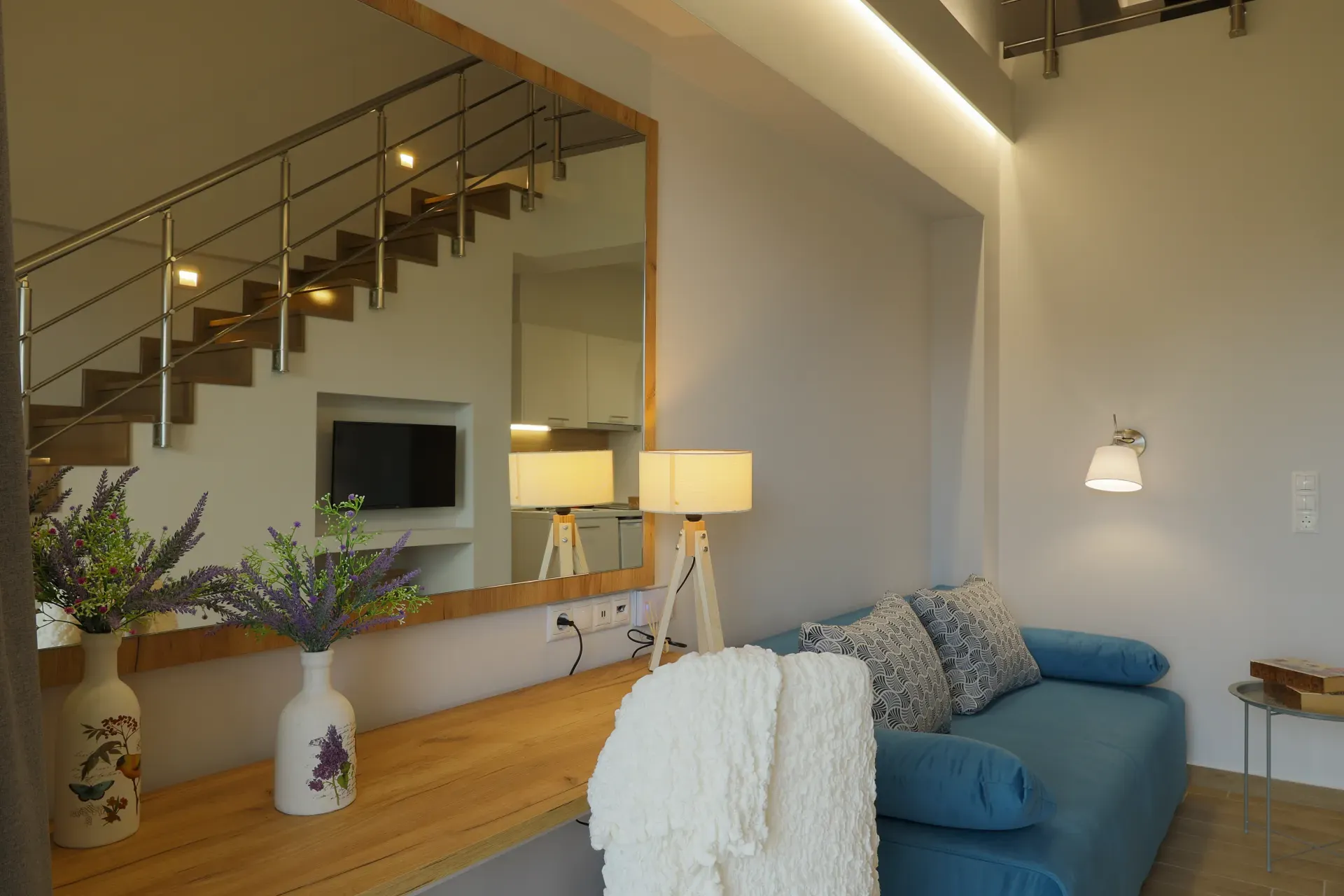 Two-storey suite